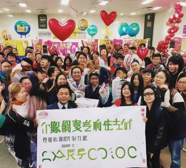 帝元商贸捐赠，爱心与行动的见证